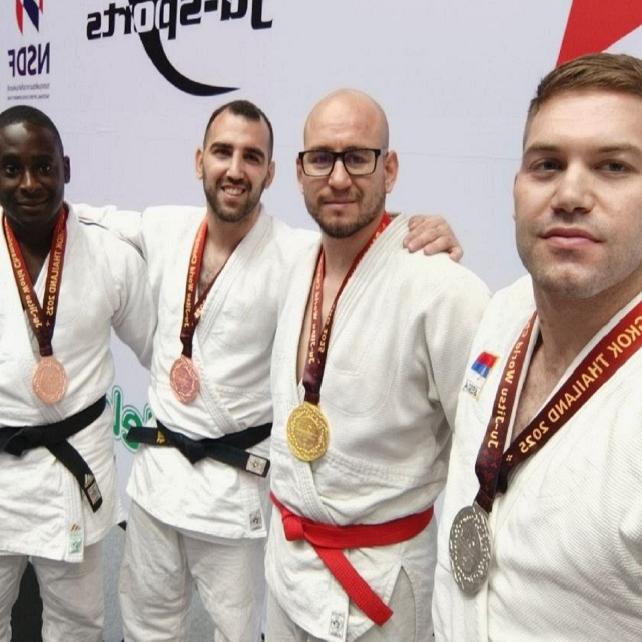 Михаил Костюк завоевывает золотую медаль Чемпионата мира в Таиланде!